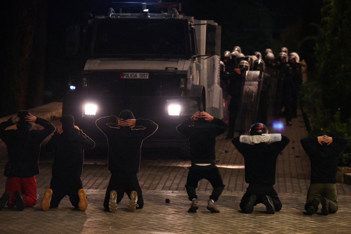 La violencia se instala entre policía y manifestantes en Albania: “Es legítima cuando el Estado te ignora y agrede”
