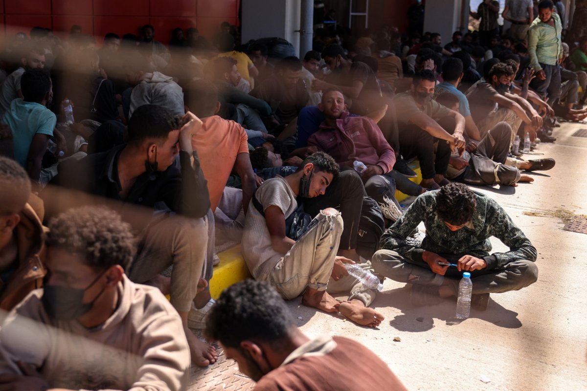 El pacto migratorio de la UE deja a miles de solicitantes de asilo atrapados en las islas griegas
